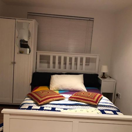 Saranda Alb Apartment London Bagian luar foto