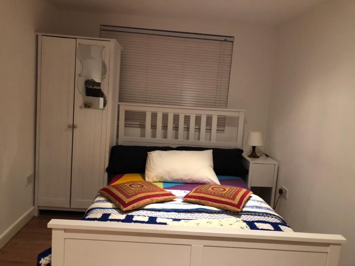 Saranda Alb Apartment London Bagian luar foto