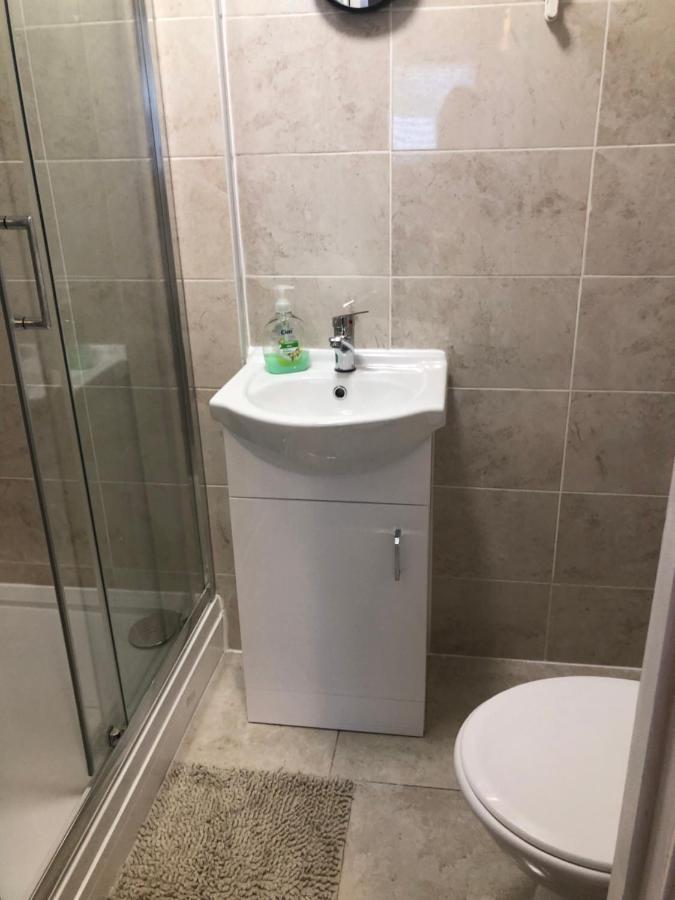 Saranda Alb Apartment London Bagian luar foto