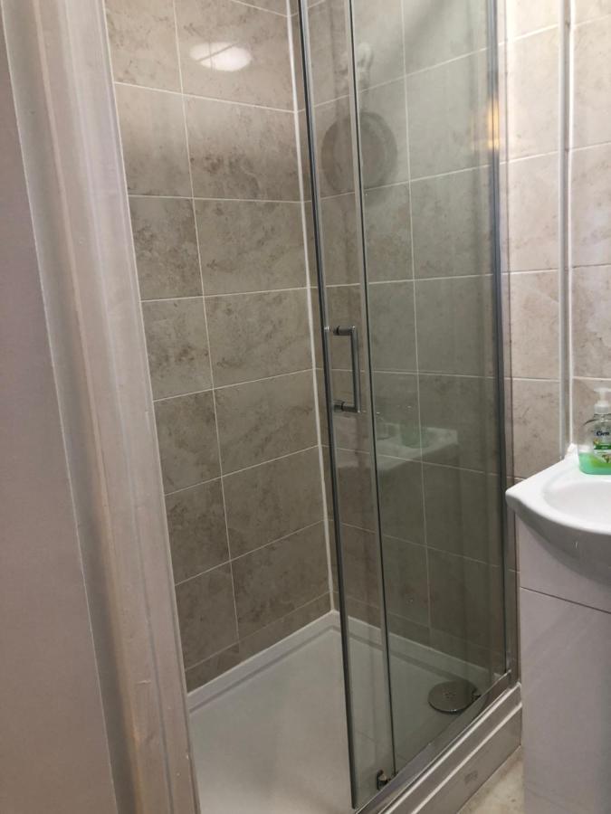 Saranda Alb Apartment London Bagian luar foto