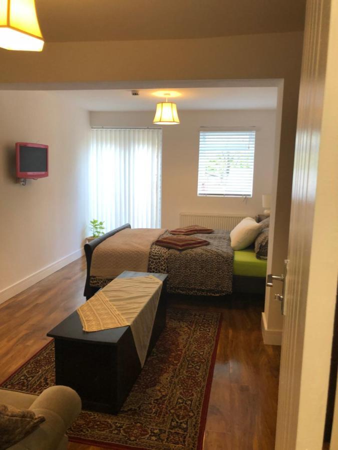 Saranda Alb Apartment London Bagian luar foto